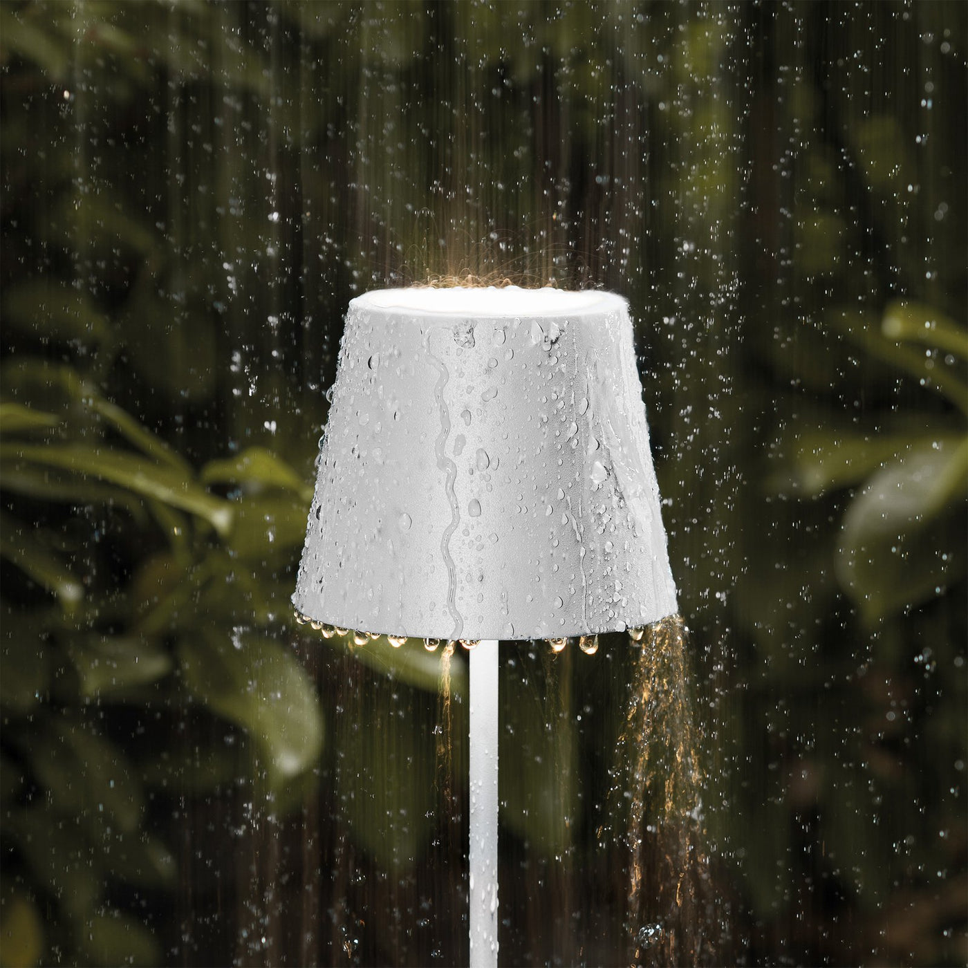FENDRI ITALIAN DESIGNER TABLE LAMP